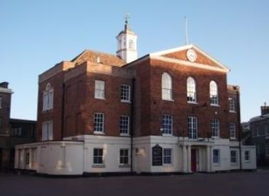 Huntingdon Town Council