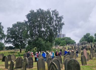 Friends of Hyde Park Cemetery 